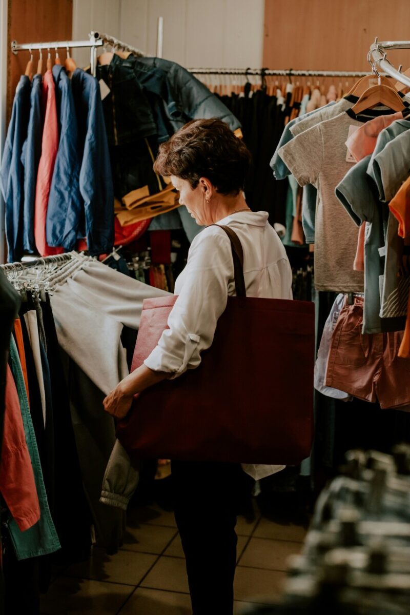 Expectations in the Retail Trade and Among Consumers Deteriorated